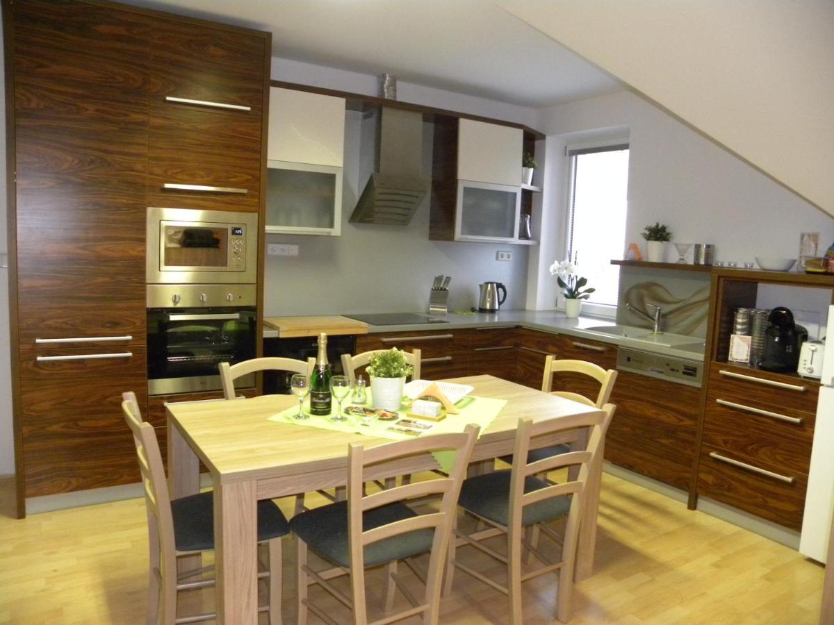 Apartment Wellness Vlckova Luaran gambar
